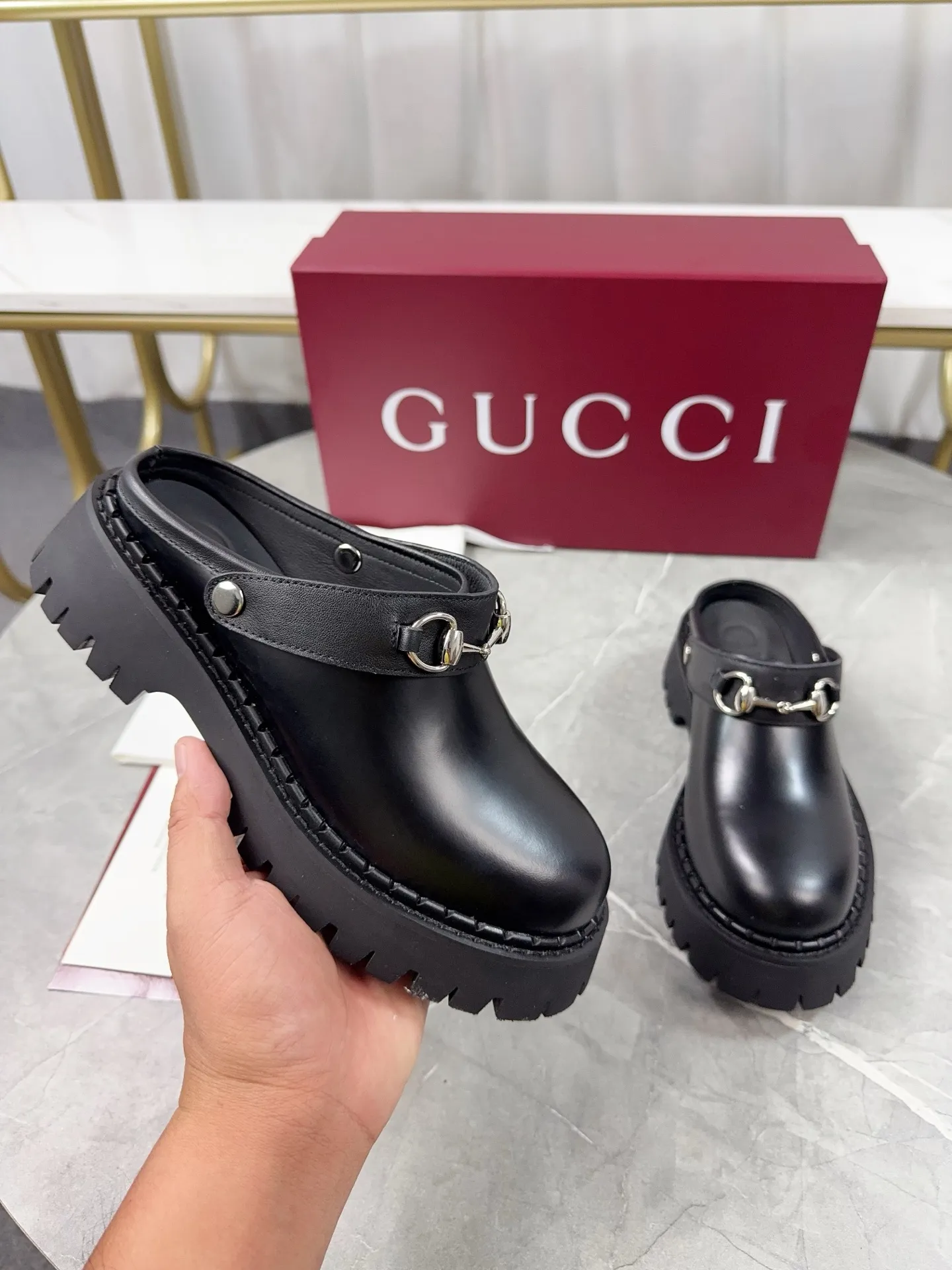p500🐮🐮Gucci2024 new model, double GG groove thick-soled Loaf platform shoes. The original version is made 1:1. Super beautiful quality, classic model at the counter. ❶Upper: original frosted cowhide ❷Inner lining: water-dyed cowhide ❸Feet: water-dyed cowhide ❹Outsole: ultra-light original sole ❺thick sole heightening: 3.5cn ❻Packing: original packaging ❼Number: Women's 35-42 (41 42 customized, non-returnable) Men's model: 38-46 (45, 46 customized, non-returnable)
